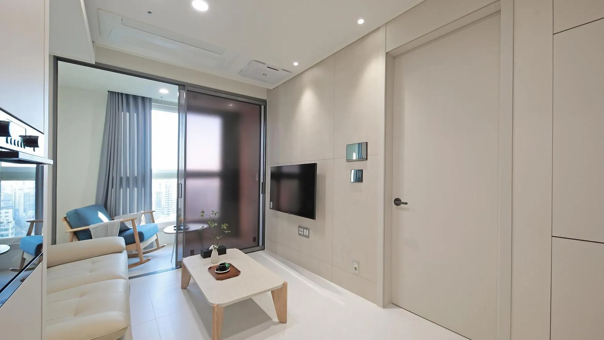 Sota Suite Busan Seomyeon Hotel