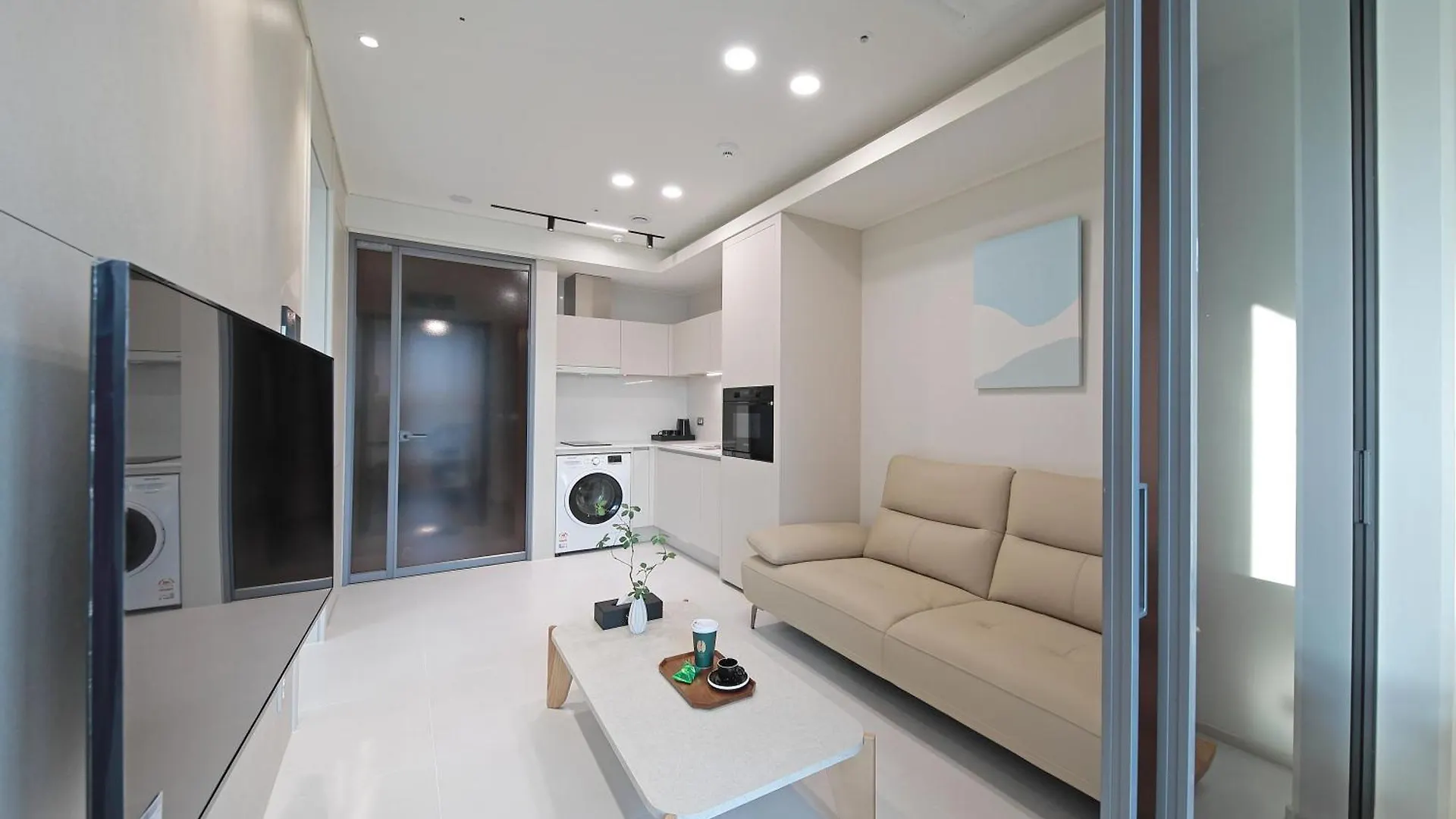 Sota Suite Busan Seomyeon Hotel