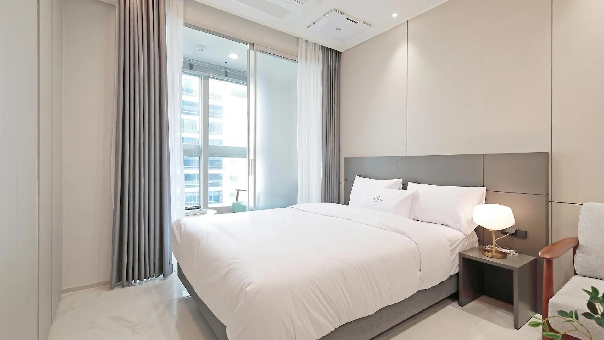 Sota Suite Busan Seomyeon Hotel