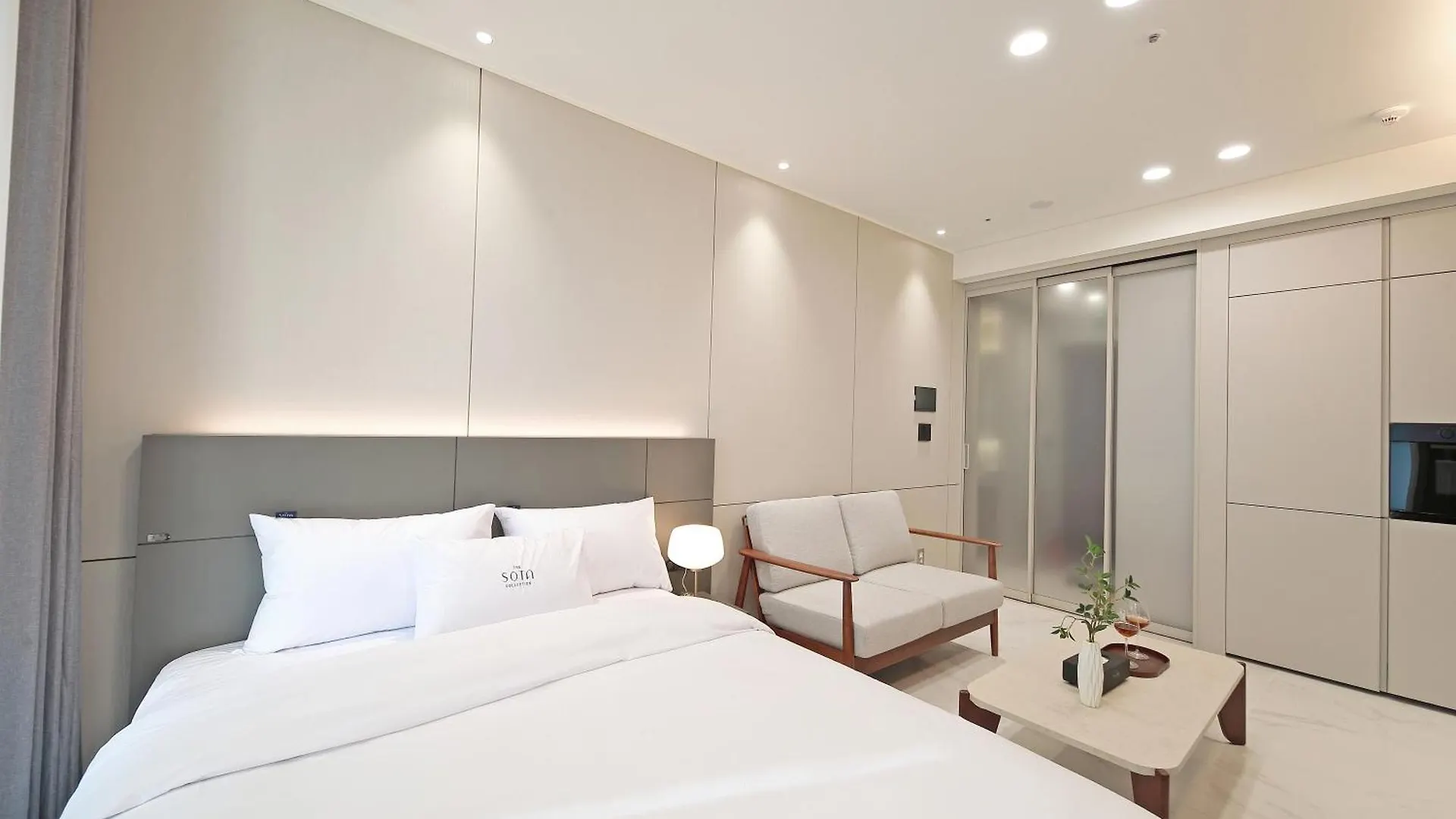 Sota Suite Busan Seomyeon 3*,