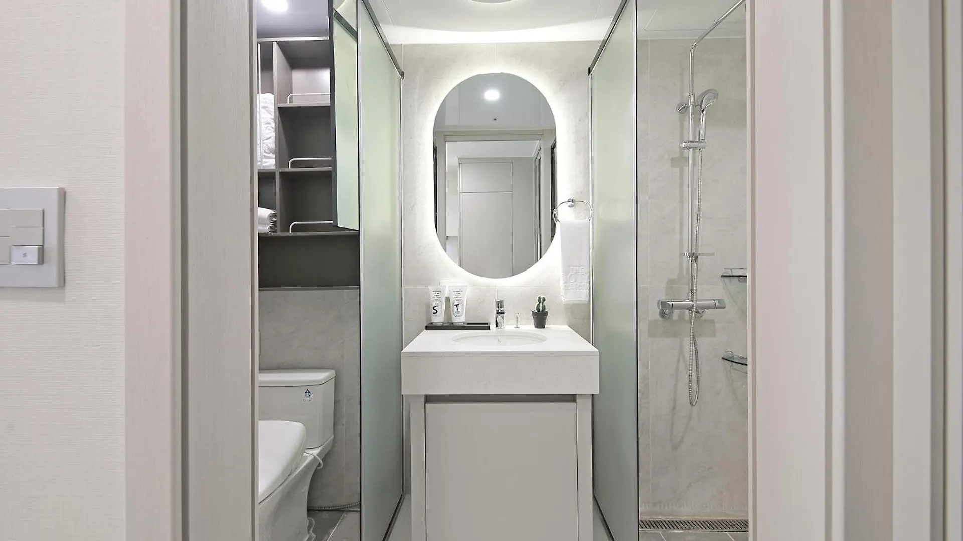Sota Suite Busan Seomyeon 3*,  South Korea